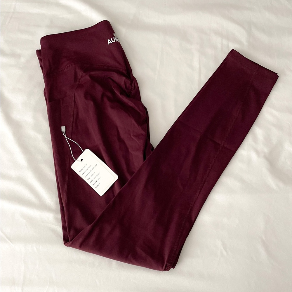 Aurola yoga pants with scrunch